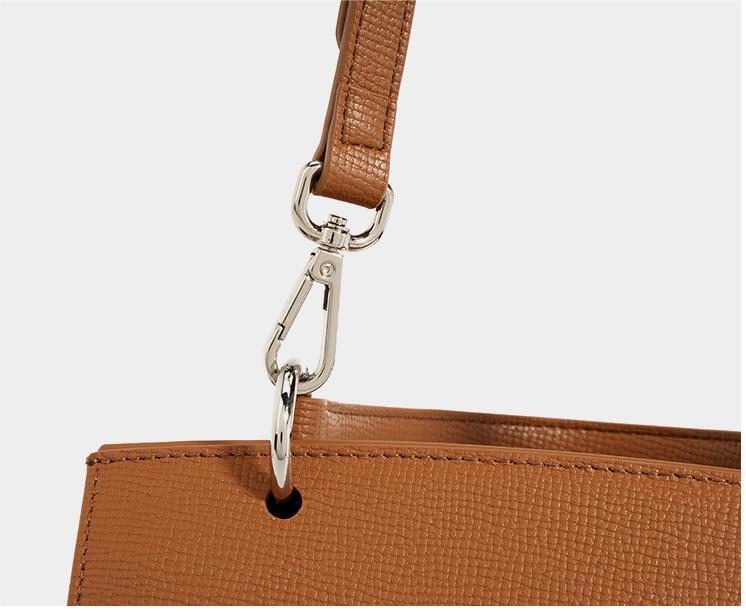 Classic design Kelly bag